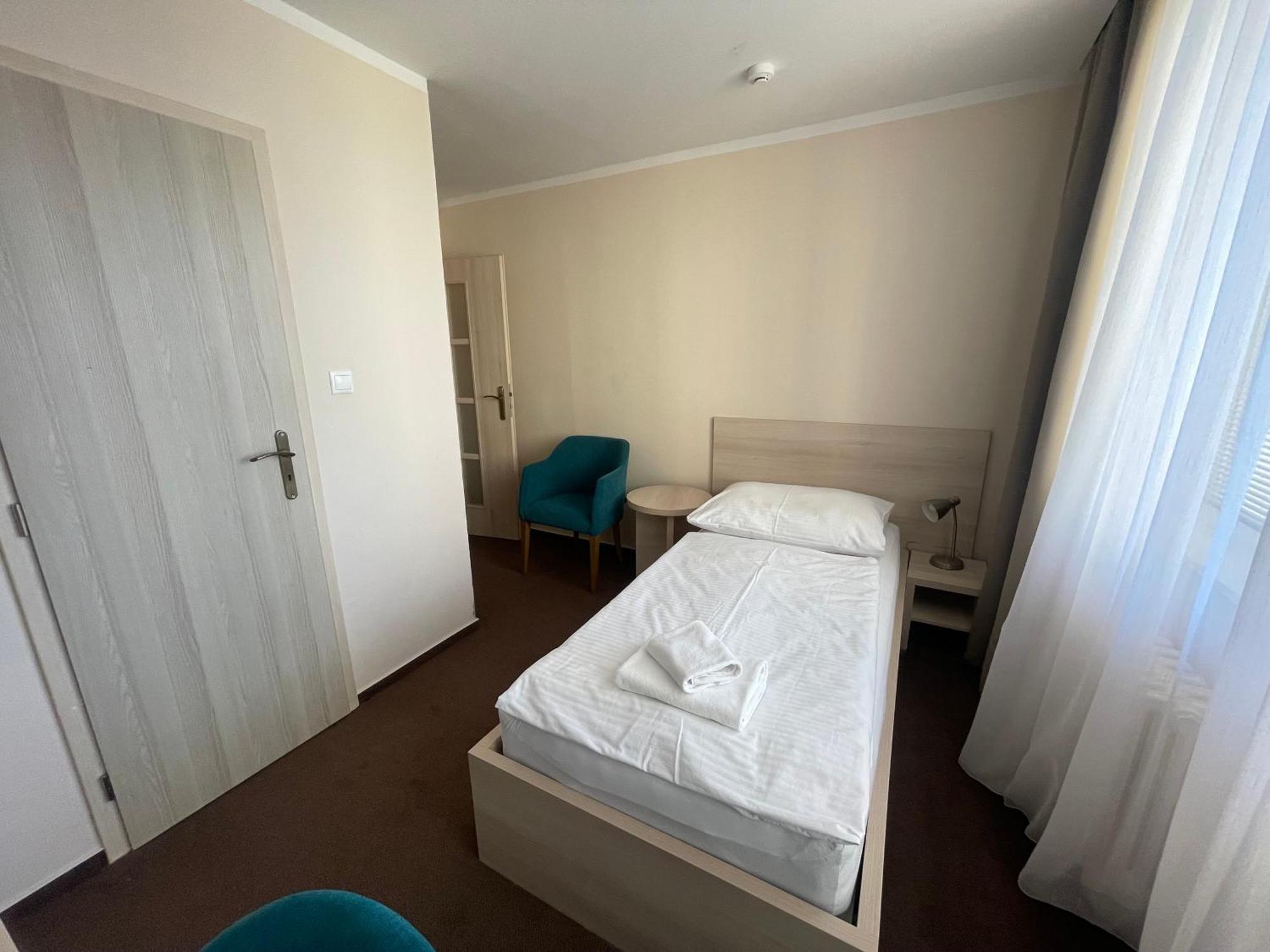 Hotel Spectrum Trnava Exteriör bild