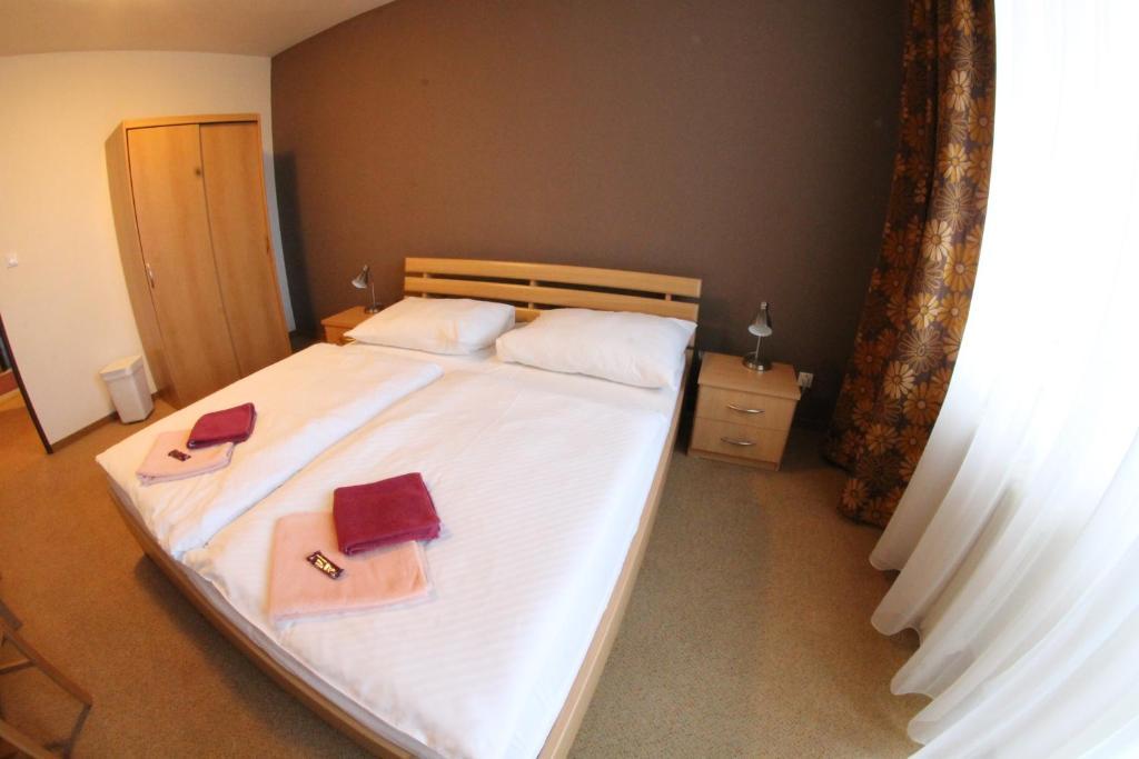 Hotel Spectrum Trnava Rum bild