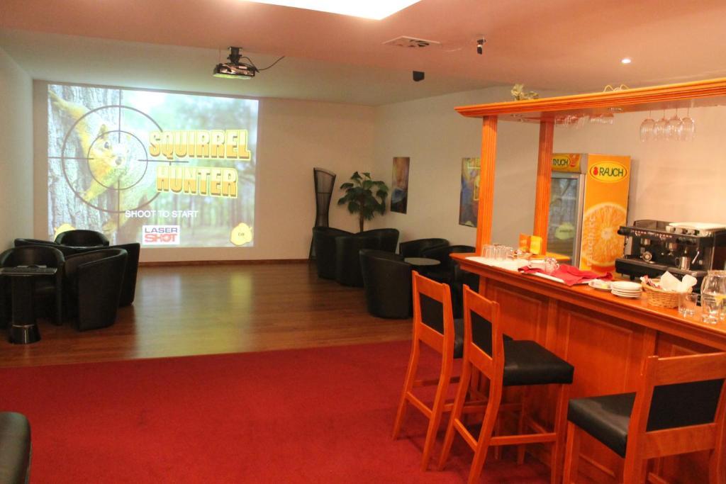 Hotel Spectrum Trnava Exteriör bild